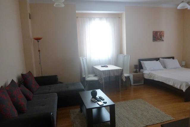 Roman Gardens Studio Apartment Risan Esterno foto